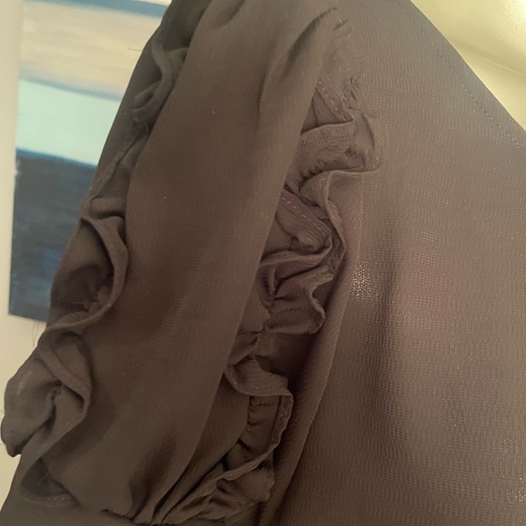 Trendy Black Ruffle Sleeve Blouse Sz. Small NWOT - Picture 9 of 12